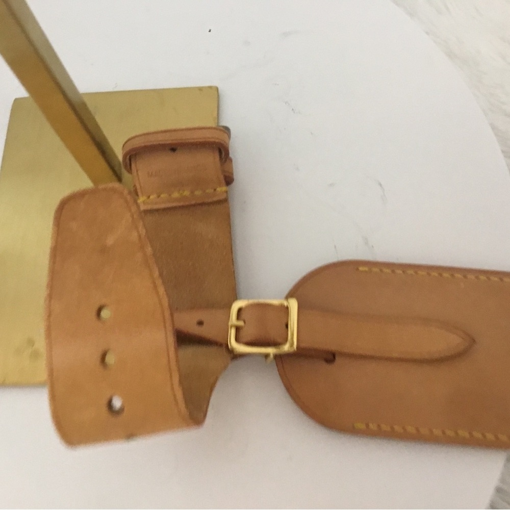 Louis Vuitton Tan Leather Luggage Tag with Gold Stitching Accent - Picture 7 of 9